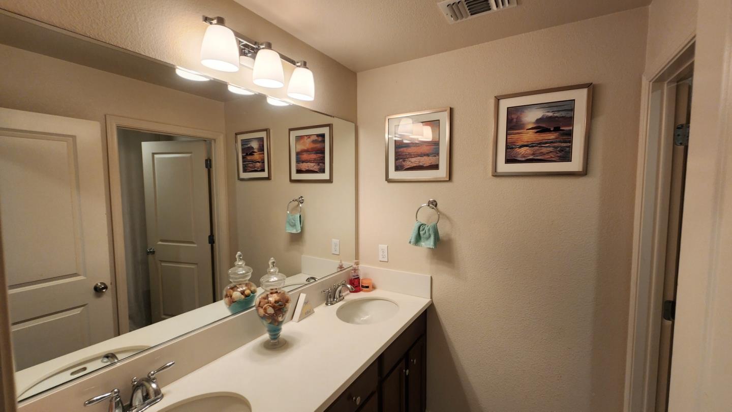 Detail Gallery Image 20 of 28 For 1280 Palermo Dr, Salinas,  CA 93905 - 4 Beds | 2/1 Baths