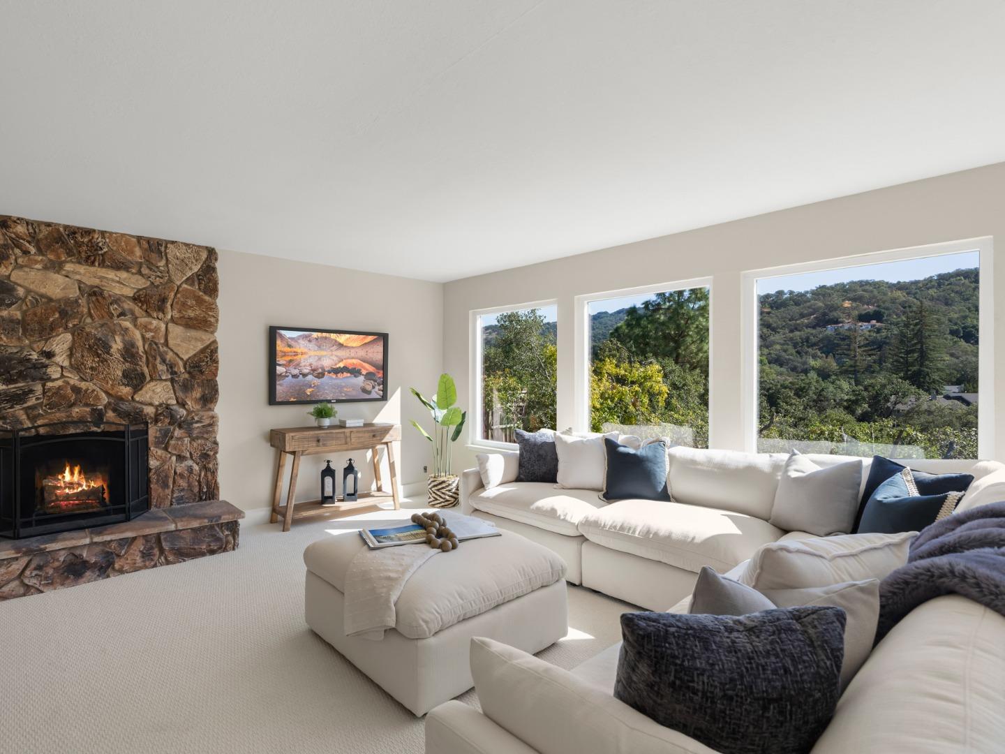 Detail Gallery Image 12 of 50 For 6746 Lookout Bnd, San Jose,  CA 95120 - 4 Beds | 2/1 Baths