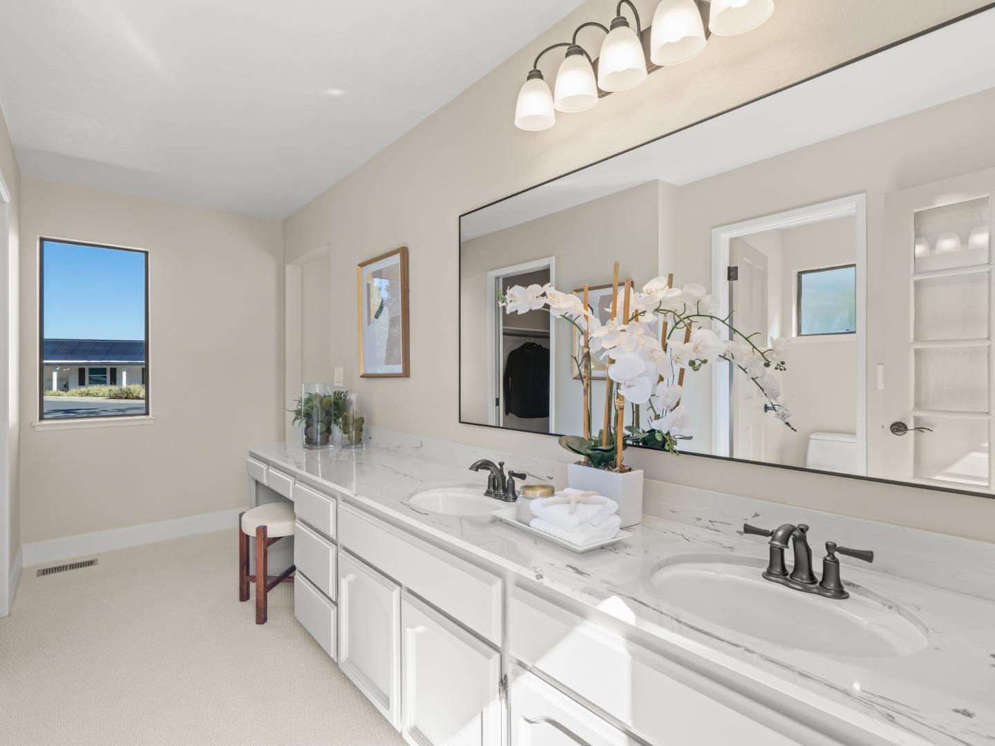 Detail Gallery Image 18 of 50 For 6746 Lookout Bnd, San Jose,  CA 95120 - 4 Beds | 2/1 Baths