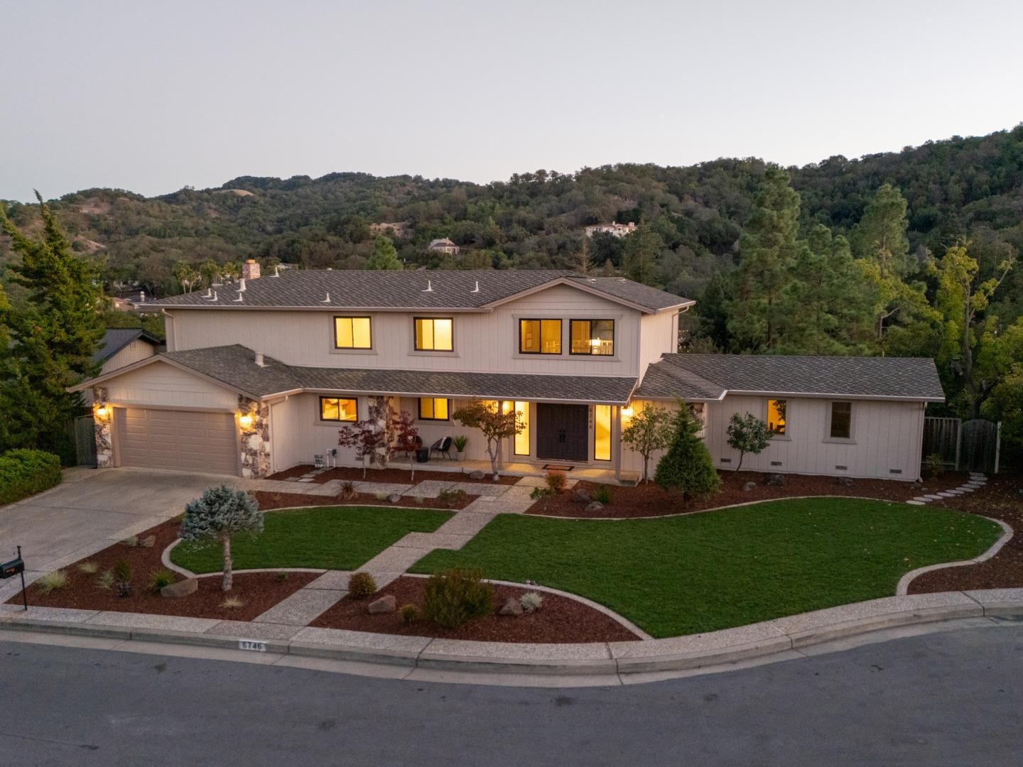 Detail Gallery Image 2 of 50 For 6746 Lookout Bnd, San Jose,  CA 95120 - 4 Beds | 2/1 Baths