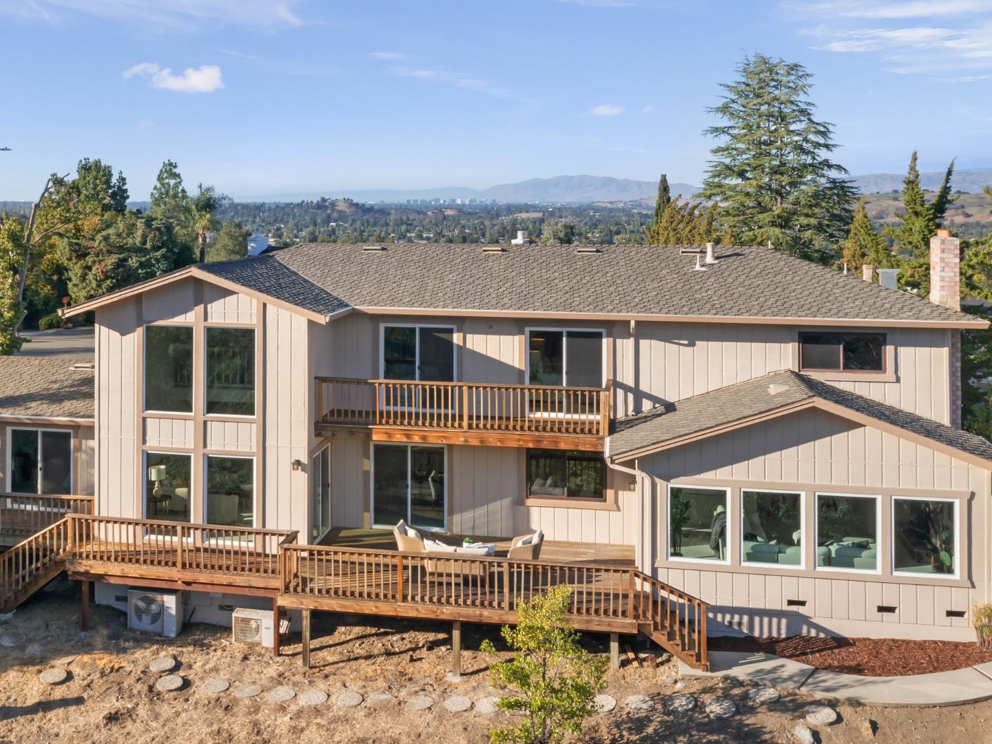 Detail Gallery Image 28 of 50 For 6746 Lookout Bnd, San Jose,  CA 95120 - 4 Beds | 2/1 Baths