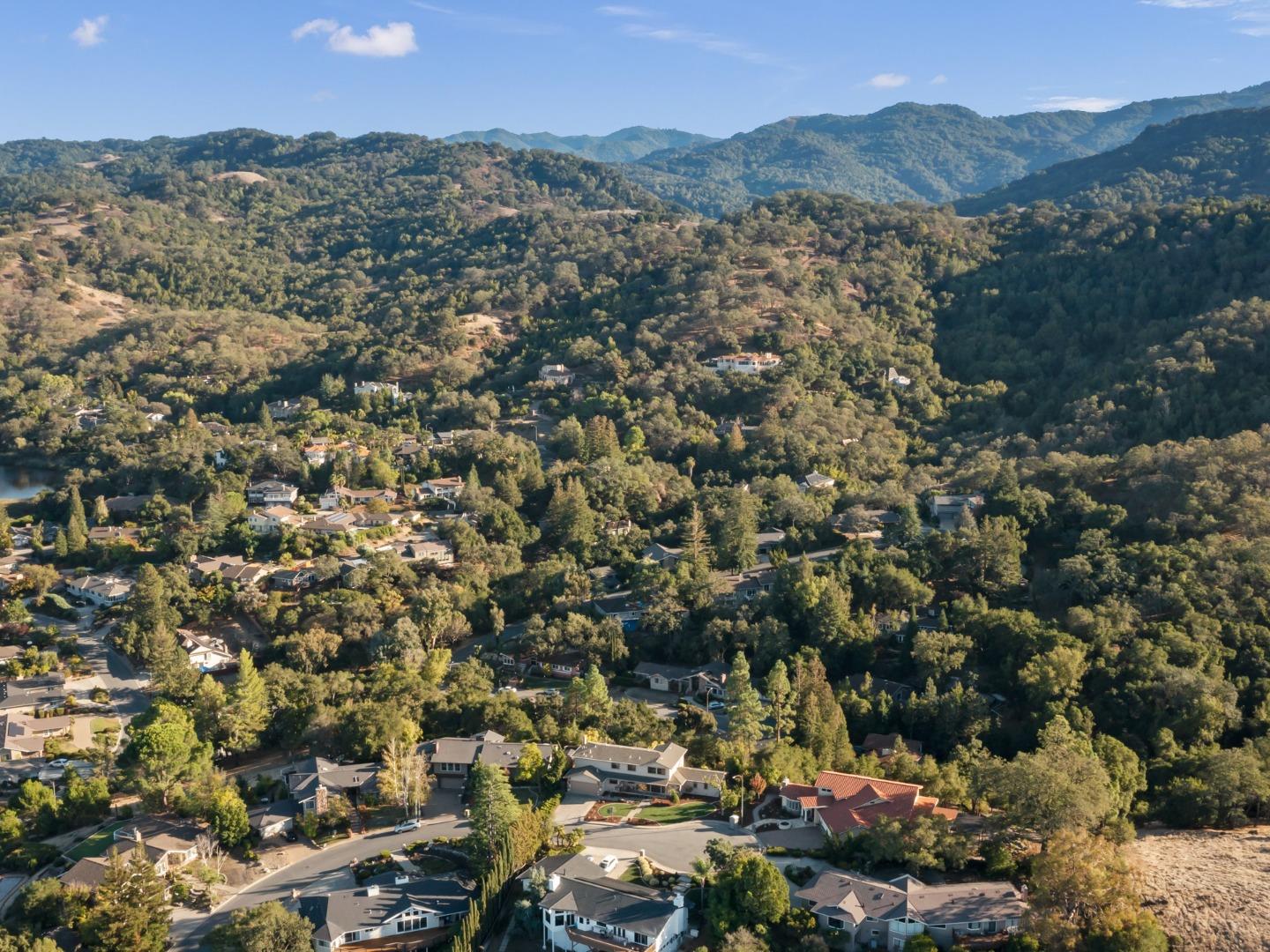 Detail Gallery Image 34 of 50 For 6746 Lookout Bnd, San Jose,  CA 95120 - 4 Beds | 2/1 Baths