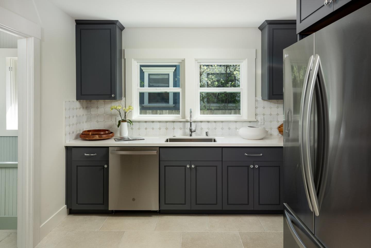 Detail Gallery Image 15 of 32 For 759 Cowper St, Palo Alto,  CA 94301 - 2 Beds | 1 Baths