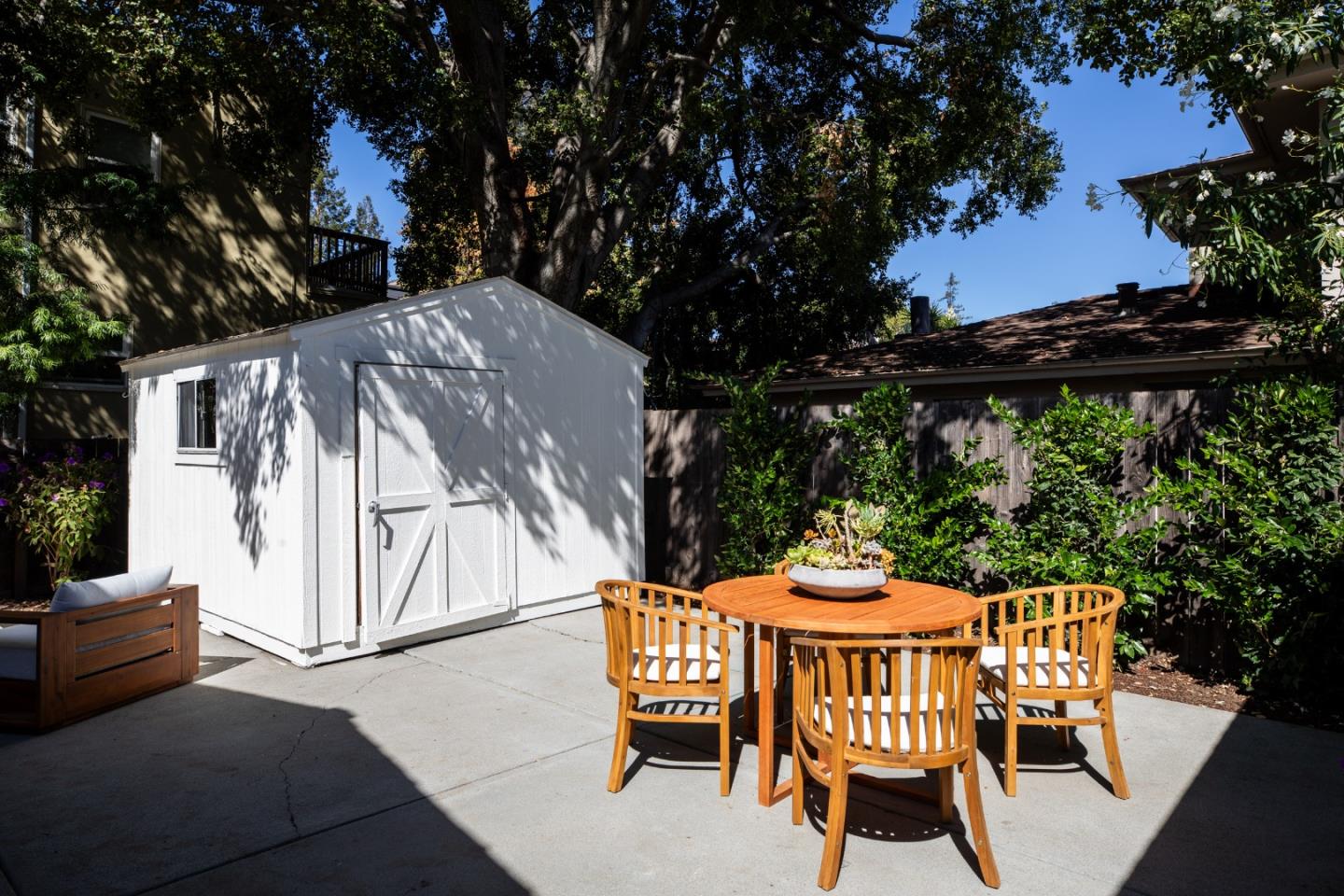 Detail Gallery Image 25 of 32 For 759 Cowper St, Palo Alto,  CA 94301 - 2 Beds | 1 Baths