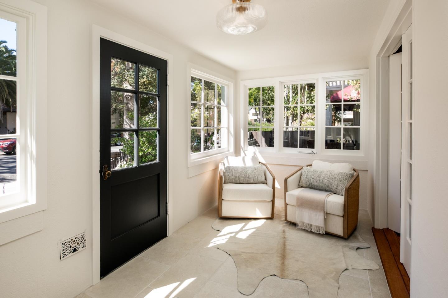 Detail Gallery Image 4 of 32 For 759 Cowper St, Palo Alto,  CA 94301 - 2 Beds | 1 Baths