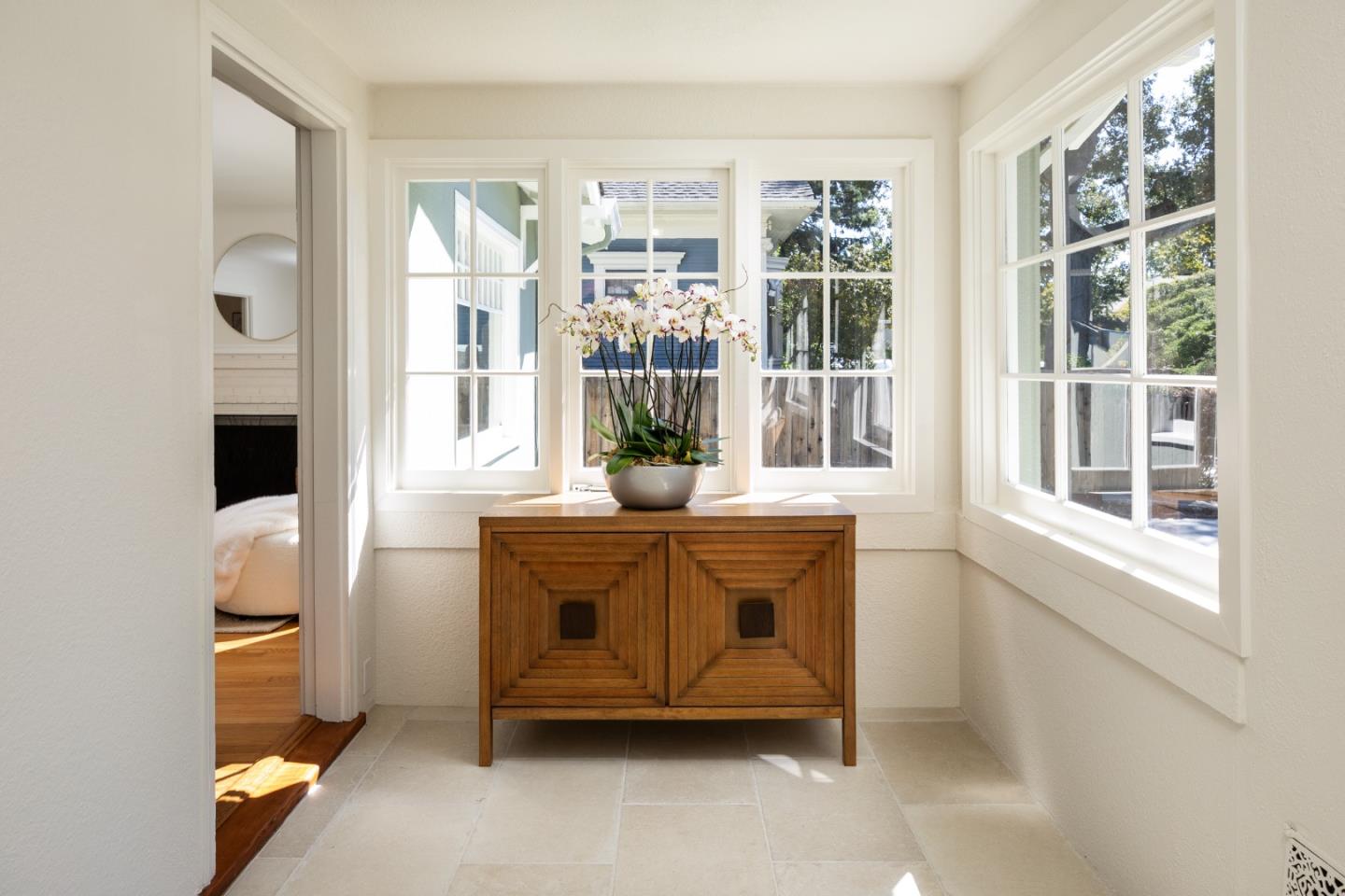 Detail Gallery Image 5 of 32 For 759 Cowper St, Palo Alto,  CA 94301 - 2 Beds | 1 Baths