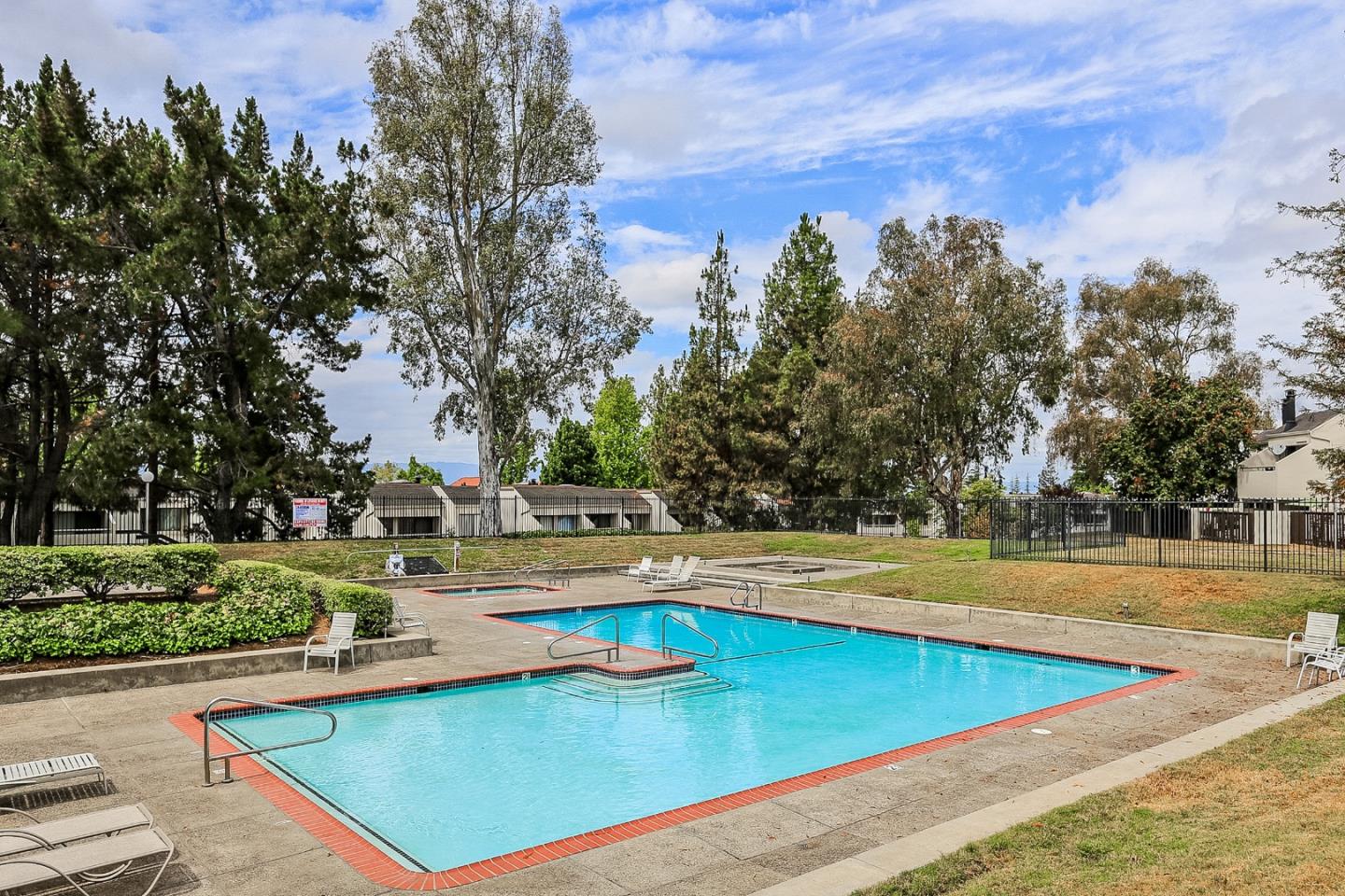 Detail Gallery Image 28 of 30 For 1925 Winding Creek Ct, San Jose,  CA 95148 - 2 Beds | 2/1 Baths