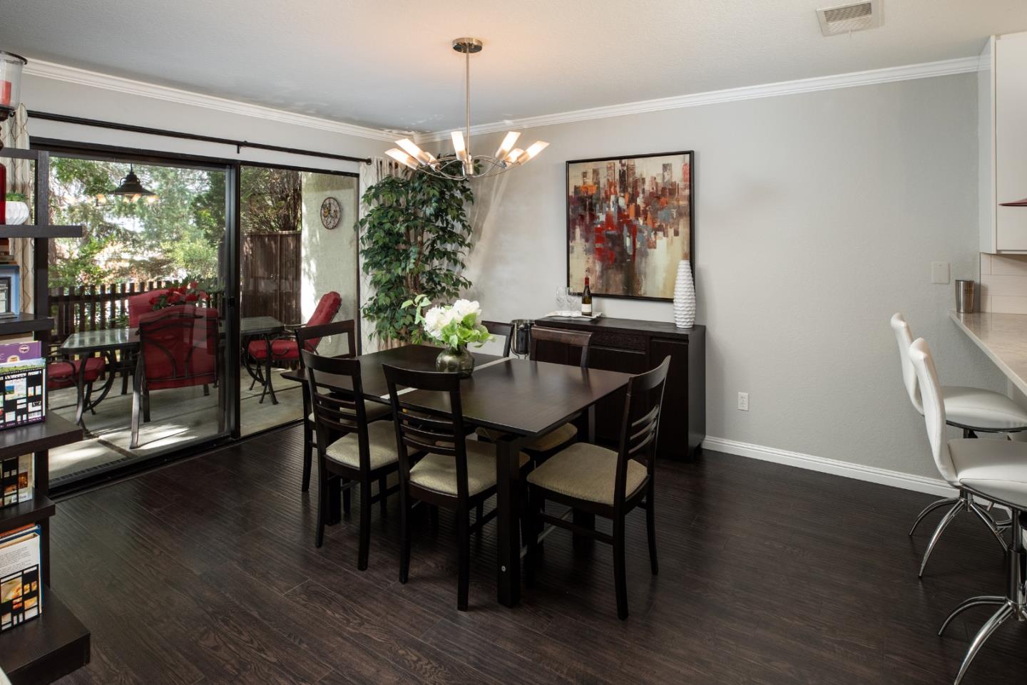 Detail Gallery Image 3 of 30 For 1925 Winding Creek Ct, San Jose,  CA 95148 - 2 Beds | 2/1 Baths