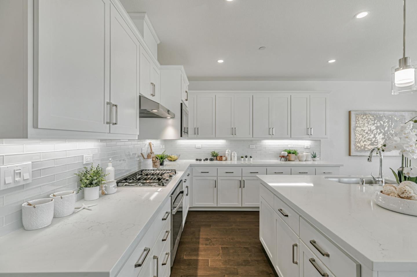 Detail Gallery Image 10 of 35 For 2938 Lamory Pl, Santa Clara,  CA 95051 - 2 Beds | 2/1 Baths