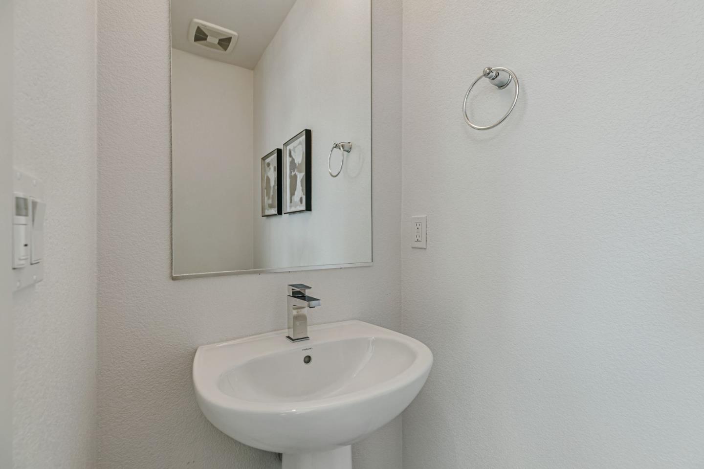 Detail Gallery Image 24 of 35 For 2938 Lamory Pl, Santa Clara,  CA 95051 - 2 Beds | 2/1 Baths