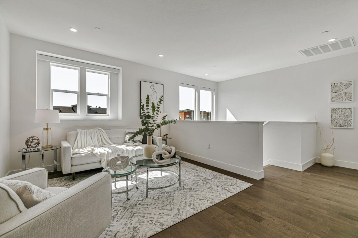 Detail Gallery Image 8 of 35 For 2938 Lamory Pl, Santa Clara,  CA 95051 - 2 Beds | 2/1 Baths