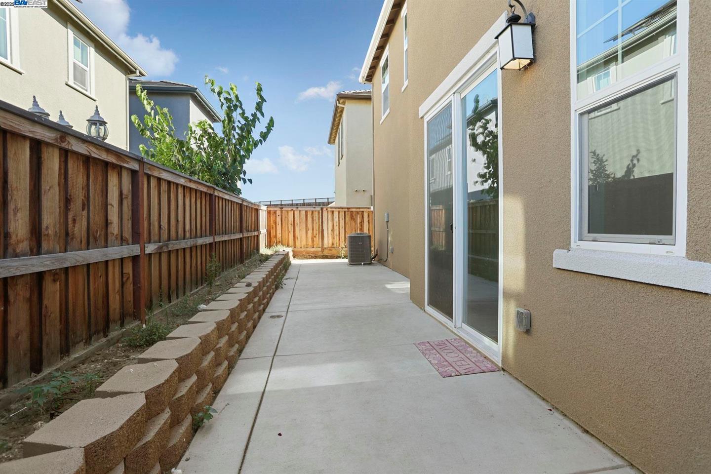 Detail Gallery Image 22 of 23 For 2208 Daimler St, Lathrop,  CA 95330 - 3 Beds | 2/1 Baths