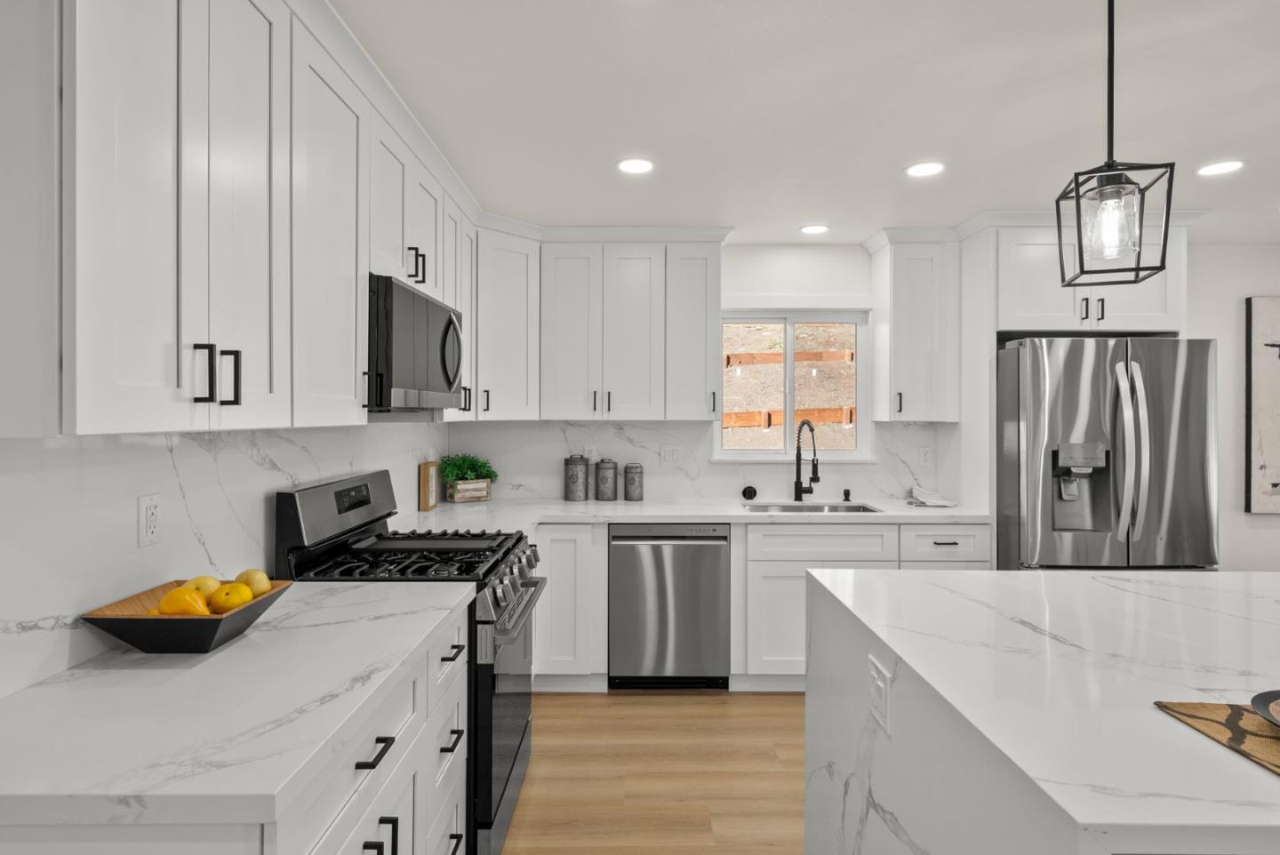 Detail Gallery Image 19 of 56 For 1276 Laurel Hill Dr, San Mateo,  CA 94402 - 3 Beds | 2 Baths