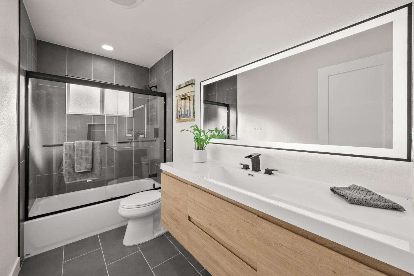 Detail Gallery Image 28 of 56 For 1276 Laurel Hill Dr, San Mateo,  CA 94402 - 3 Beds | 2 Baths