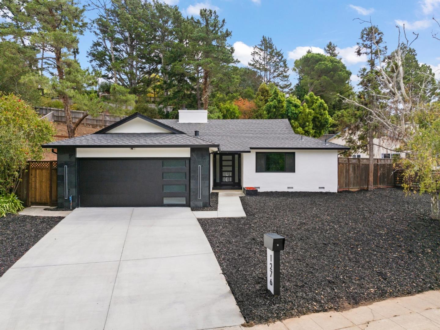 Detail Gallery Image 5 of 56 For 1276 Laurel Hill Dr, San Mateo,  CA 94402 - 3 Beds | 2 Baths