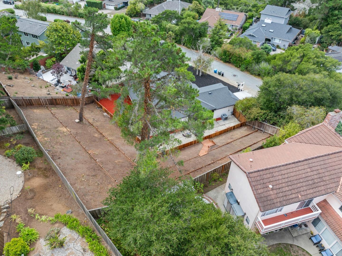 Detail Gallery Image 52 of 56 For 1276 Laurel Hill Dr, San Mateo,  CA 94402 - 3 Beds | 2 Baths