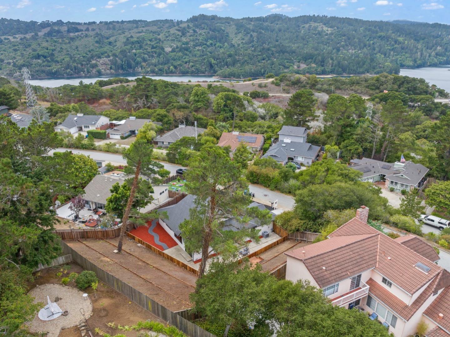 Detail Gallery Image 54 of 56 For 1276 Laurel Hill Dr, San Mateo,  CA 94402 - 3 Beds | 2 Baths