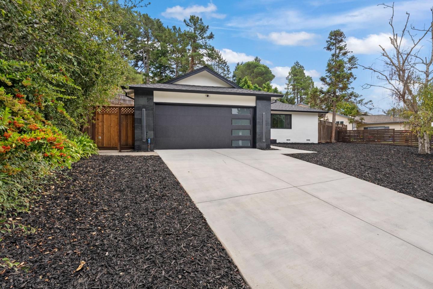 Detail Gallery Image 6 of 56 For 1276 Laurel Hill Dr, San Mateo,  CA 94402 - 3 Beds | 2 Baths