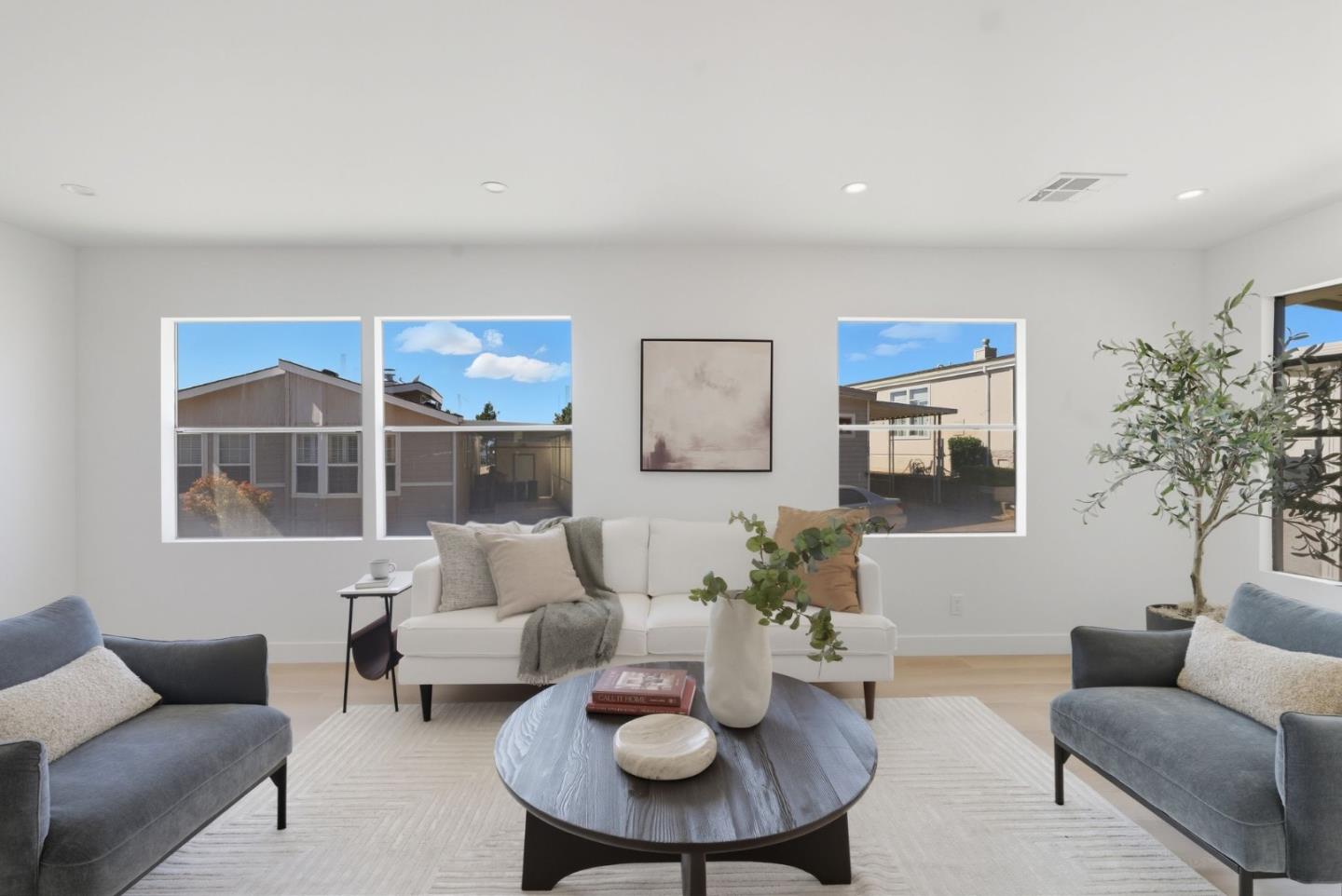 Detail Gallery Image 3 of 35 For 106 Lighthouse Ln, Daly City,  CA 94014 - 2 Beds | 2 Baths