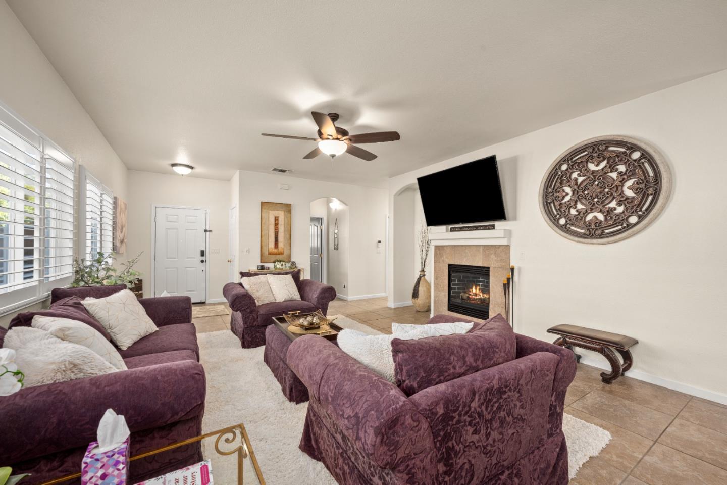 Detail Gallery Image 17 of 61 For 5751 Honor Pkwy, Sacramento,  CA 95835 - 3 Beds | 2/1 Baths