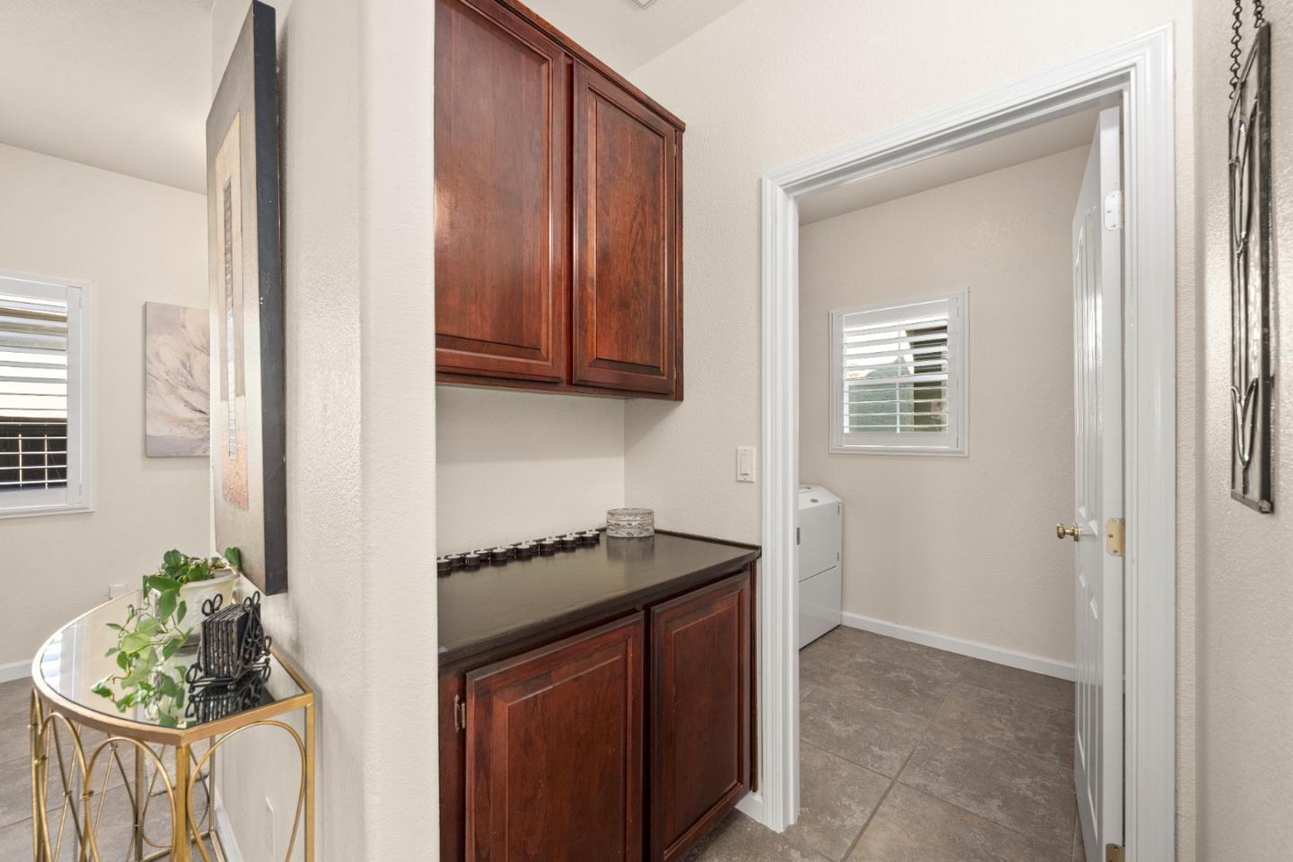 Detail Gallery Image 18 of 61 For 5751 Honor Pkwy, Sacramento,  CA 95835 - 3 Beds | 2/1 Baths