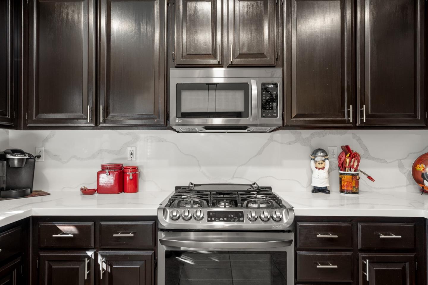 Detail Gallery Image 25 of 61 For 5751 Honor Pkwy, Sacramento,  CA 95835 - 3 Beds | 2/1 Baths