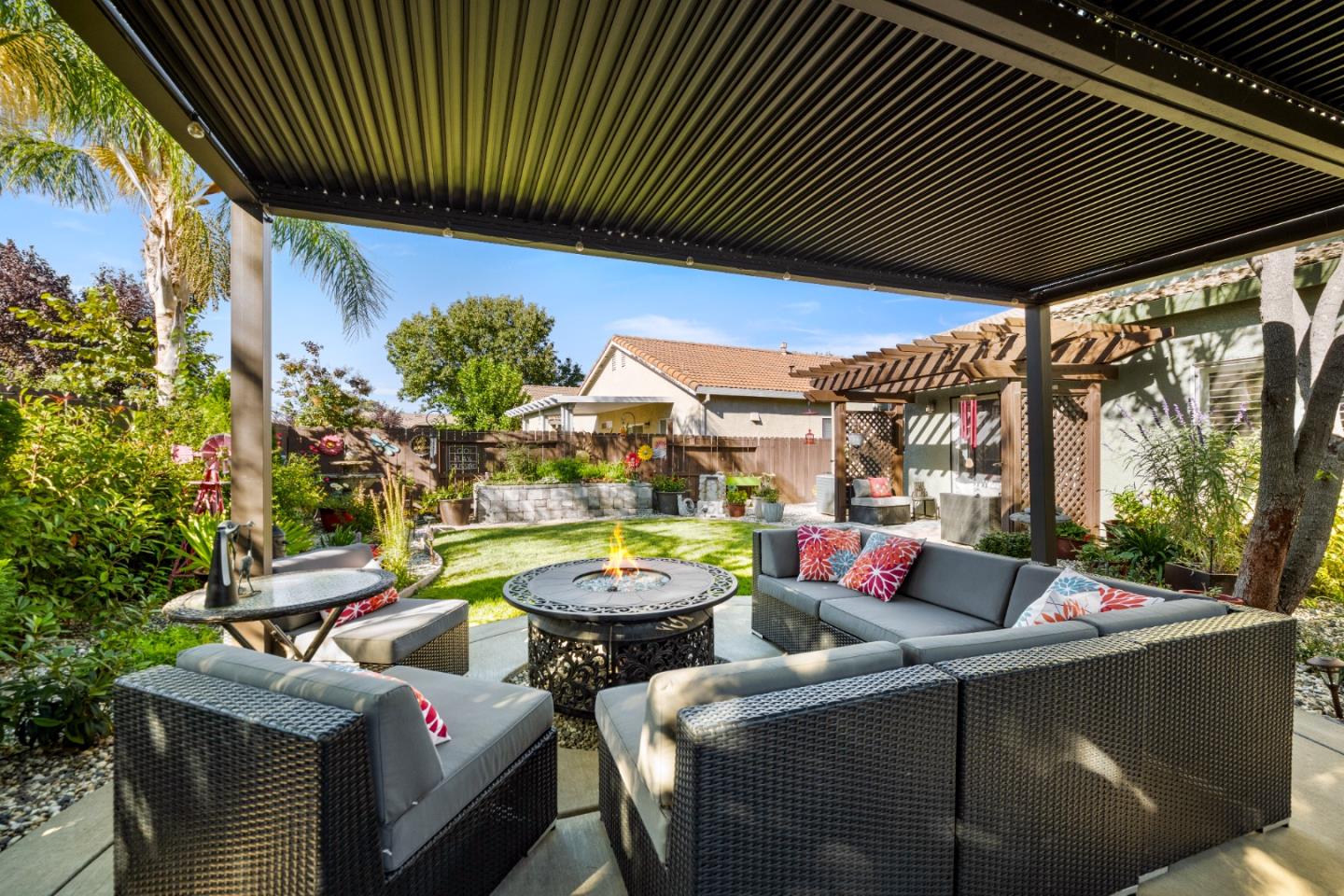 Detail Gallery Image 49 of 61 For 5751 Honor Pkwy, Sacramento,  CA 95835 - 3 Beds | 2/1 Baths