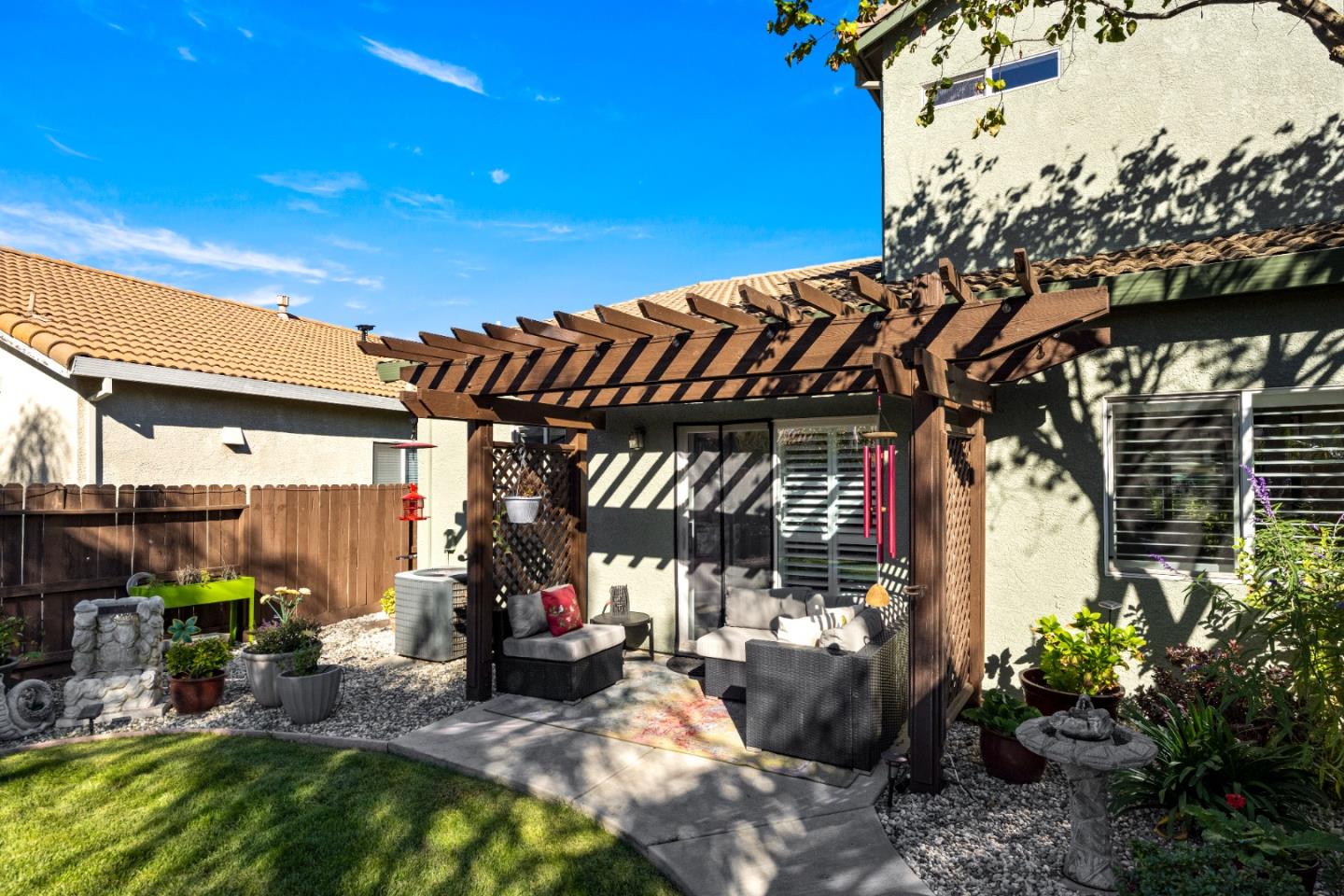 Detail Gallery Image 56 of 61 For 5751 Honor Pkwy, Sacramento,  CA 95835 - 3 Beds | 2/1 Baths