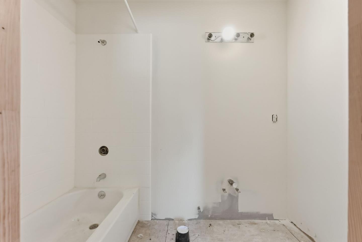 Detail Gallery Image 14 of 21 For 3928 Caxton Ct, San Jose,  CA 95130 - 3 Beds | 2 Baths