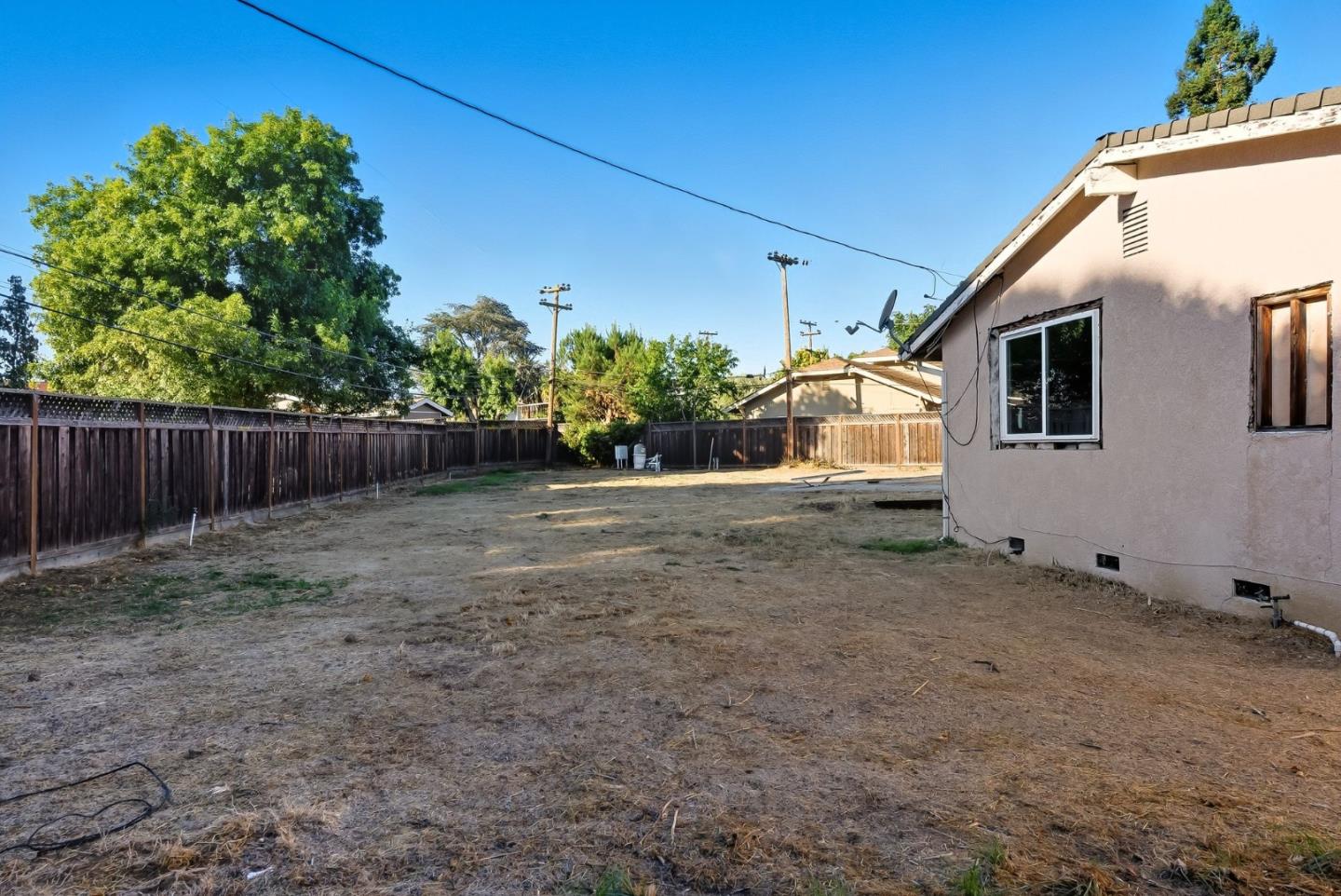 Detail Gallery Image 4 of 21 For 3928 Caxton Ct, San Jose,  CA 95130 - 3 Beds | 2 Baths