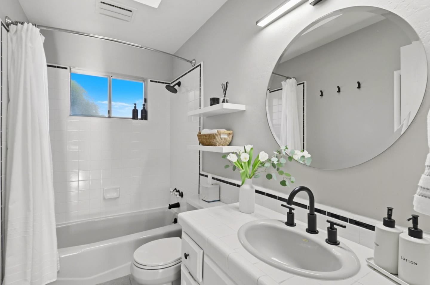 Detail Gallery Image 19 of 43 For 1705 Harte Dr, San Jose,  CA 95124 - 4 Beds | 2 Baths