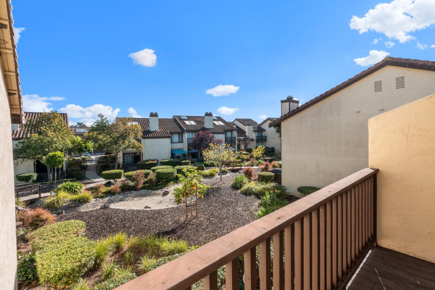 Detail Gallery Image 16 of 42 For 14408 Outrigger Dr, San Leandro,  CA 94577 - 3 Beds | 2/1 Baths