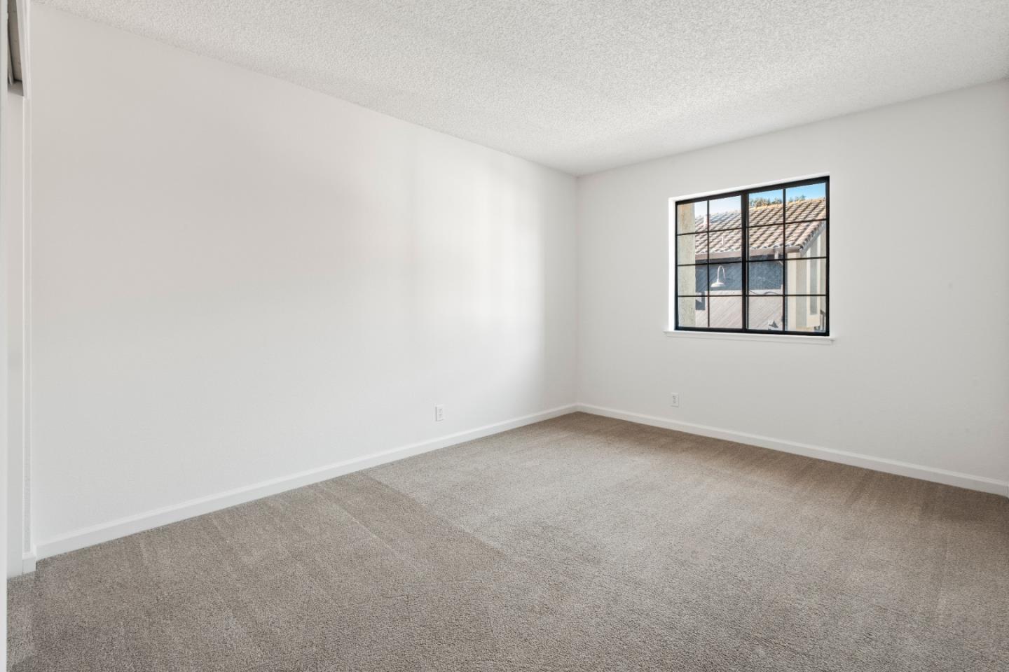 Detail Gallery Image 29 of 42 For 14408 Outrigger Dr, San Leandro,  CA 94577 - 3 Beds | 2/1 Baths