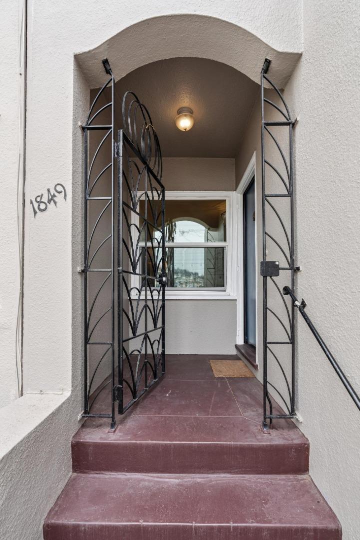 Detail Gallery Image 5 of 42 For 1849 San Jose Ave, San Francisco,  CA 94112 - 2 Beds | 1 Baths