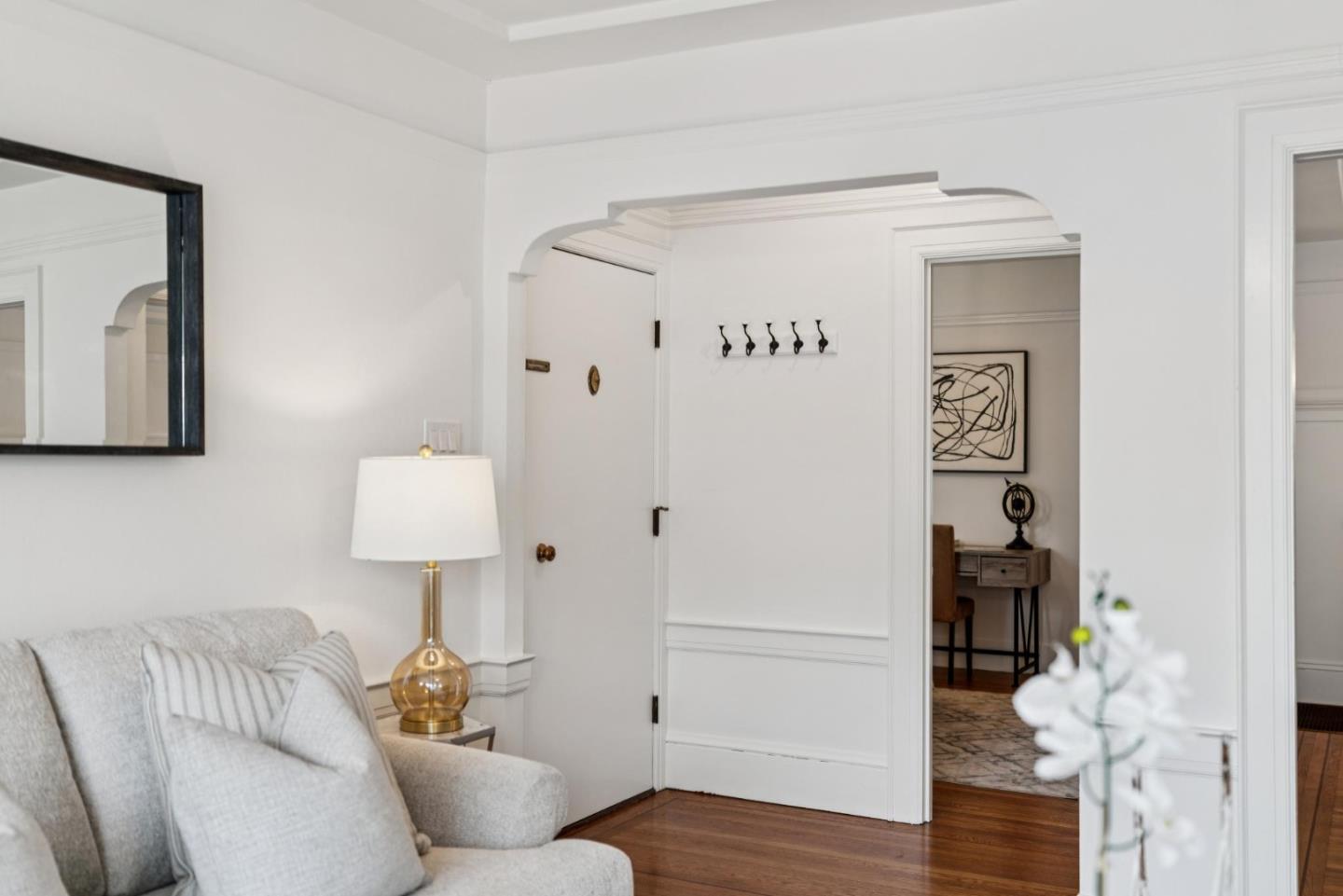 Detail Gallery Image 9 of 42 For 1849 San Jose Ave, San Francisco,  CA 94112 - 2 Beds | 1 Baths