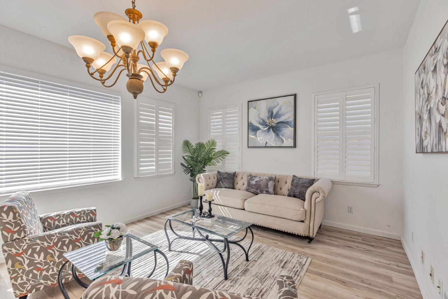 Detail Gallery Image 13 of 43 For 202 W Fauna Ave, Mountain House,  CA 95391 - 4 Beds | 3 Baths