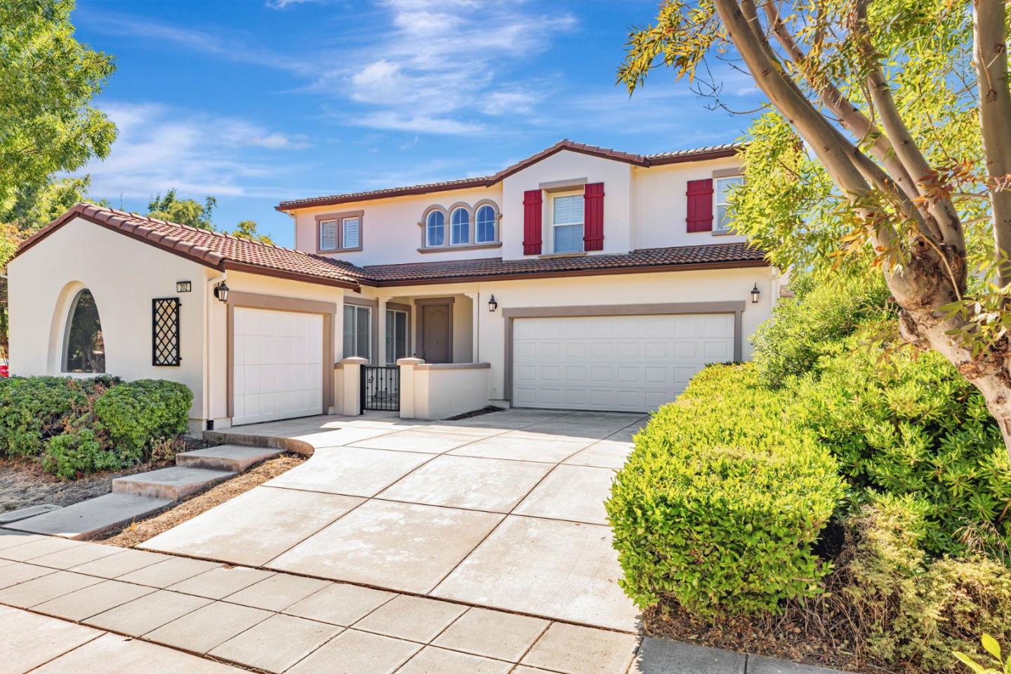 Detail Gallery Image 2 of 43 For 202 W Fauna Ave, Mountain House,  CA 95391 - 4 Beds | 3 Baths