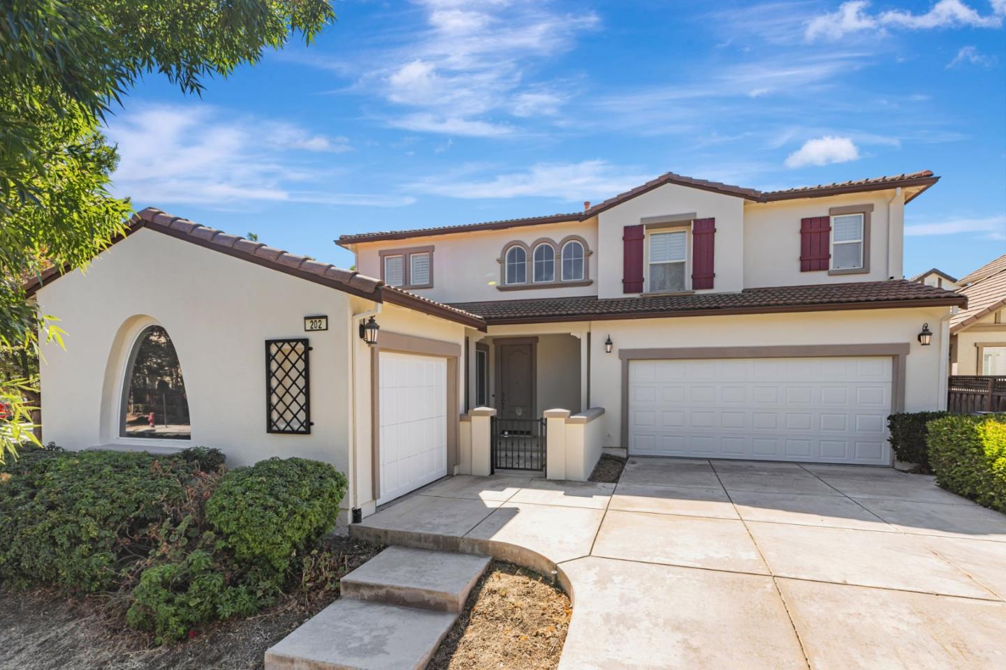 Detail Gallery Image 3 of 43 For 202 W Fauna Ave, Mountain House,  CA 95391 - 4 Beds | 3 Baths