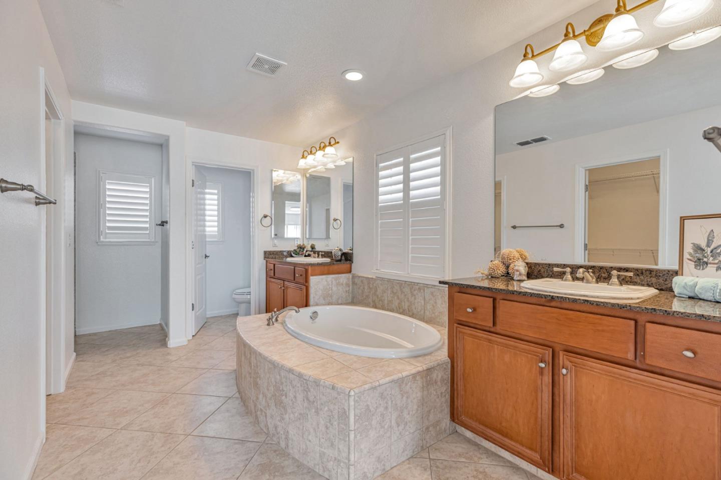 Detail Gallery Image 33 of 43 For 202 W Fauna Ave, Mountain House,  CA 95391 - 4 Beds | 3 Baths