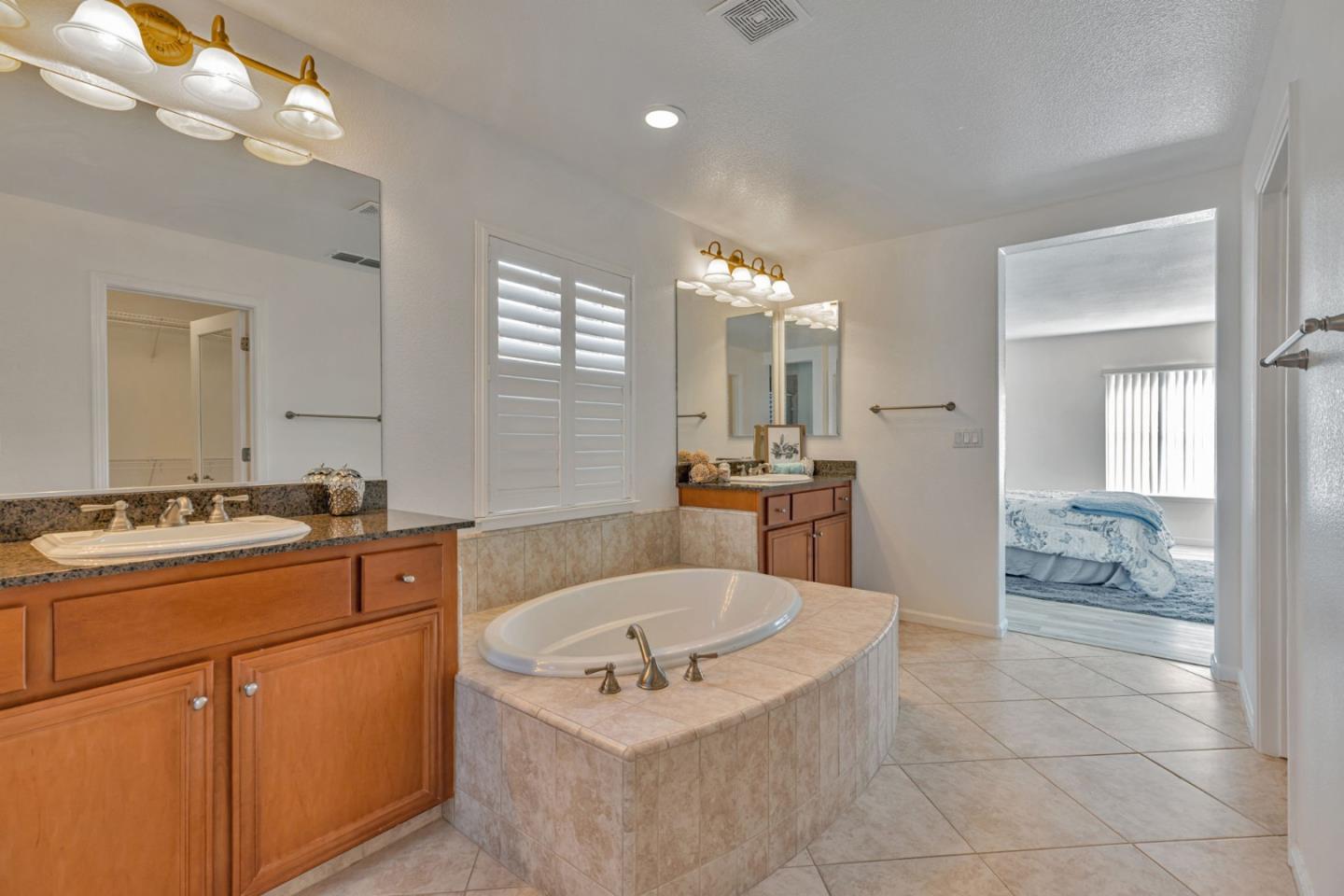 Detail Gallery Image 34 of 43 For 202 W Fauna Ave, Mountain House,  CA 95391 - 4 Beds | 3 Baths