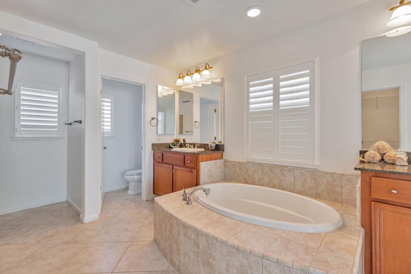 Detail Gallery Image 35 of 43 For 202 W Fauna Ave, Mountain House,  CA 95391 - 4 Beds | 3 Baths