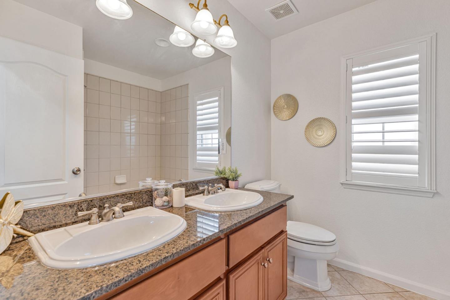 Detail Gallery Image 36 of 43 For 202 W Fauna Ave, Mountain House,  CA 95391 - 4 Beds | 3 Baths