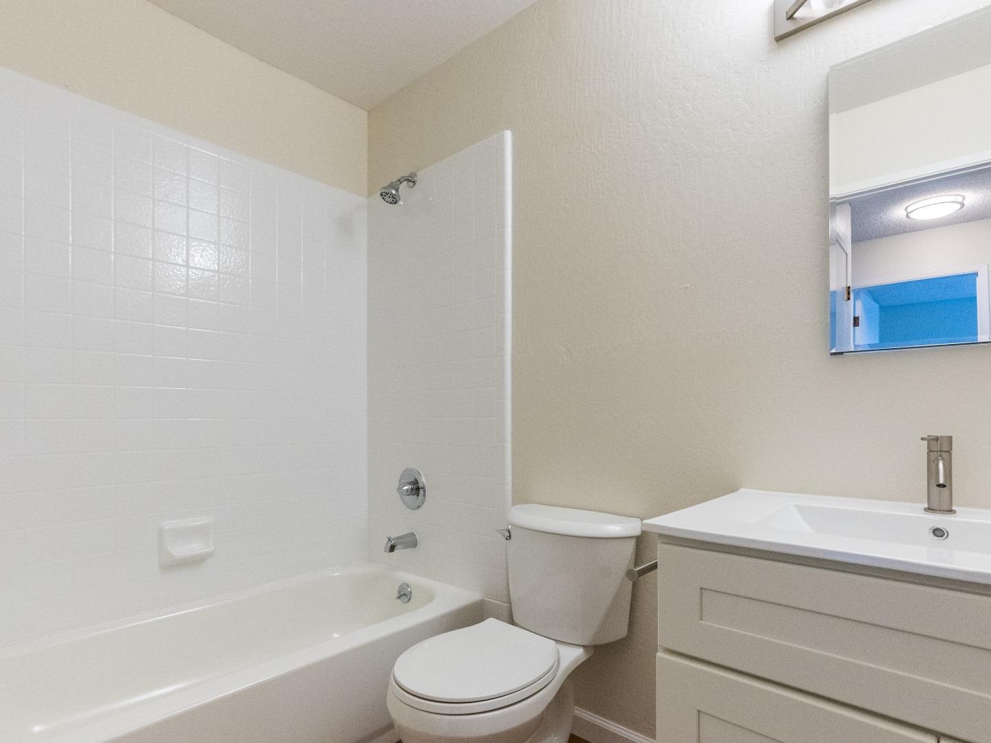 Detail Gallery Image 7 of 26 For 711 South St, Hollister,  CA 95023 - – Beds | – Baths