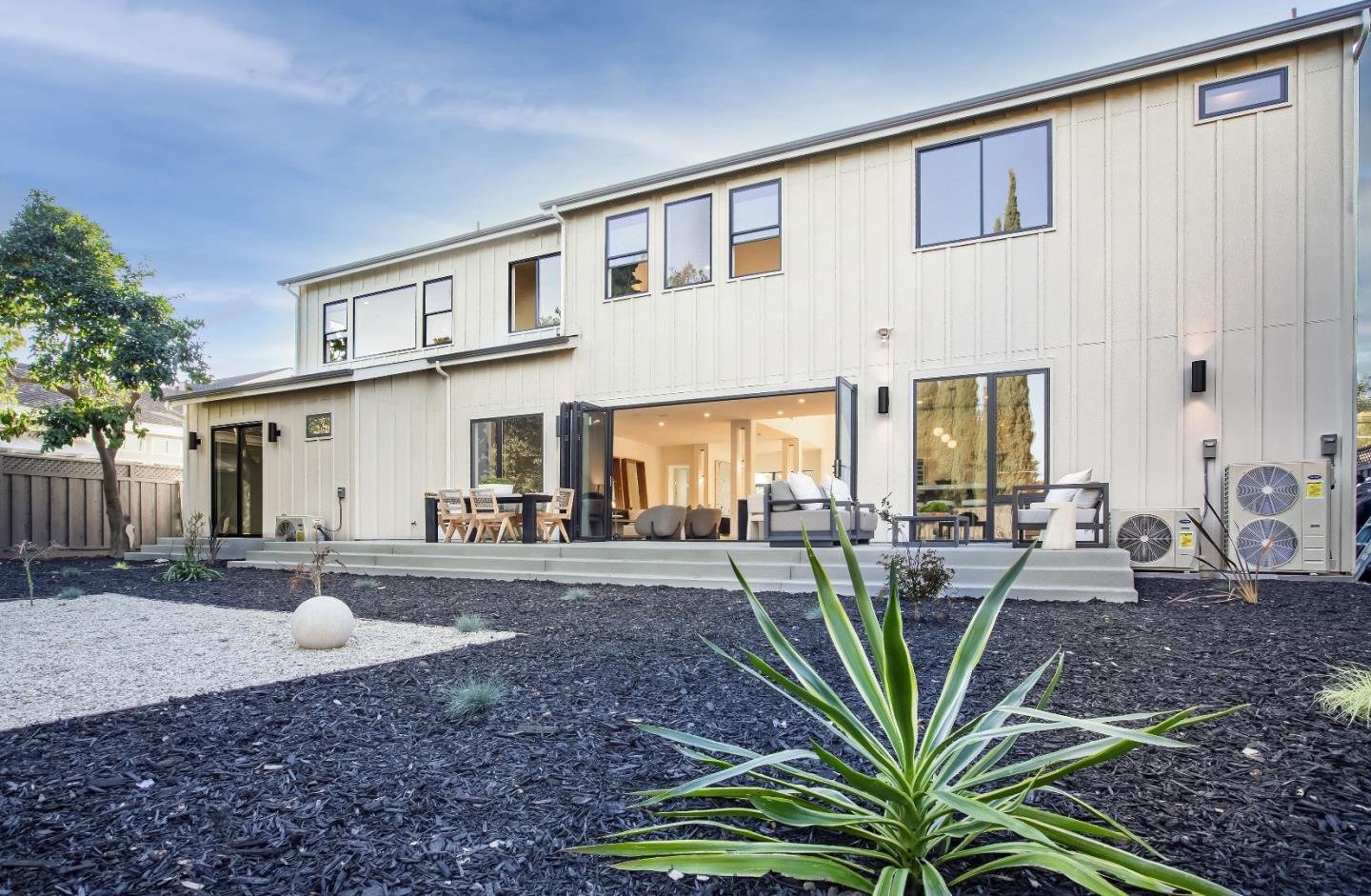 Detail Gallery Image 37 of 38 For 416 Ardis Ave, San Jose,  CA 95117 - 6 Beds | 5/1 Baths