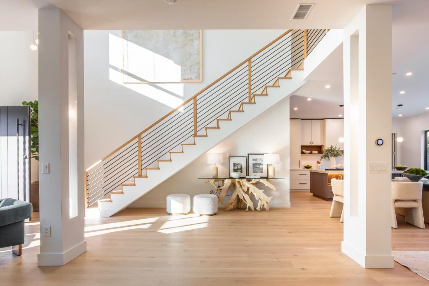 Detail Gallery Image 6 of 38 For 416 Ardis Ave, San Jose,  CA 95117 - 6 Beds | 5/1 Baths