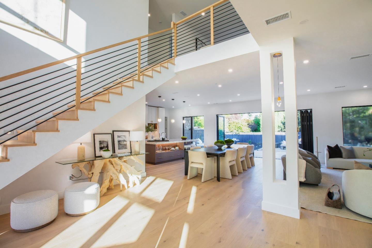 Detail Gallery Image 7 of 38 For 416 Ardis Ave, San Jose,  CA 95117 - 6 Beds | 5/1 Baths