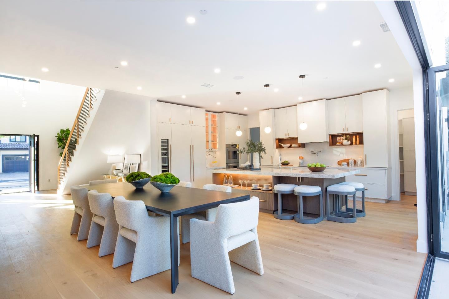 Detail Gallery Image 8 of 38 For 416 Ardis Ave, San Jose,  CA 95117 - 6 Beds | 5/1 Baths