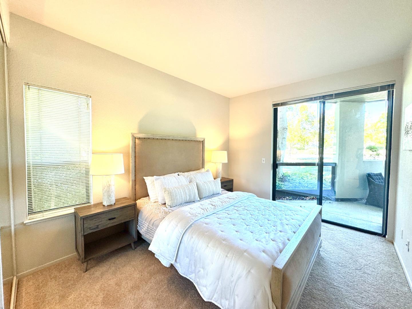 Detail Gallery Image 9 of 15 For 101 Shorebird Cir, Redwood City,  CA 94065 - 1 Beds | 1 Baths