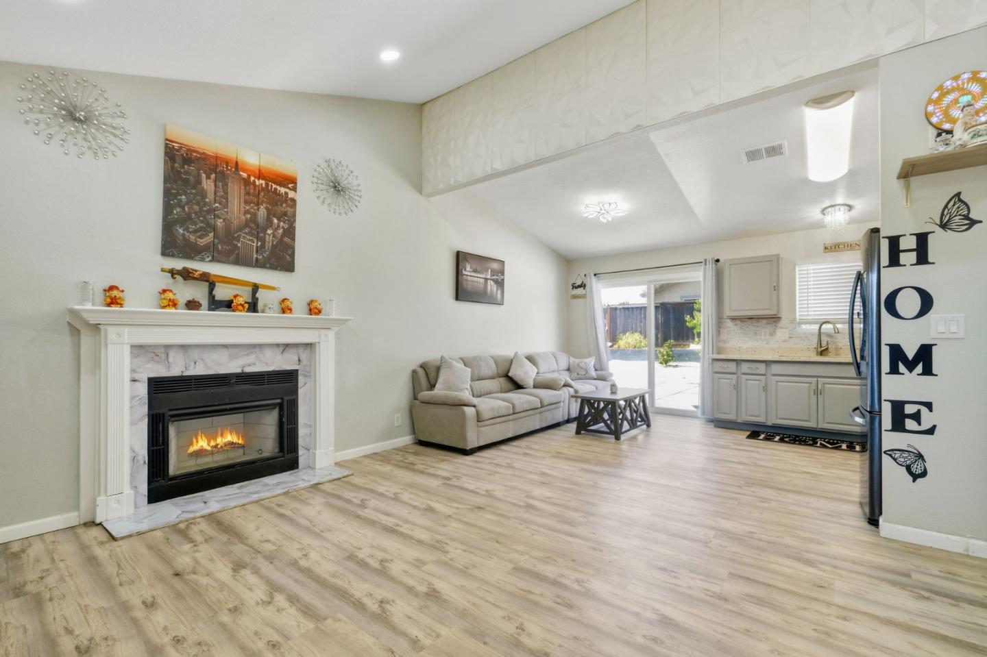 Detail Gallery Image 6 of 22 For 101 Serpentine Dr, Vallejo,  CA 94589 - 3 Beds | 2 Baths