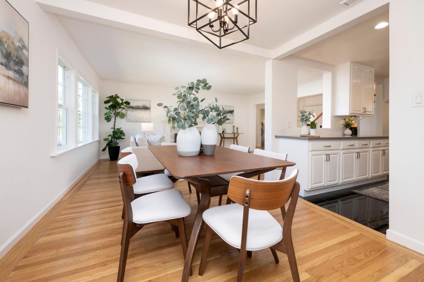 Detail Gallery Image 13 of 51 For 128 42nd Ave, San Mateo,  CA 94403 - 4 Beds | 2 Baths